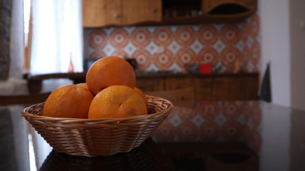 Orange Appartement Šibenik Buitenkant foto