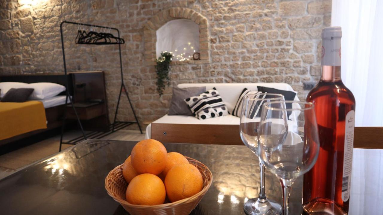 Orange Appartement Šibenik Buitenkant foto