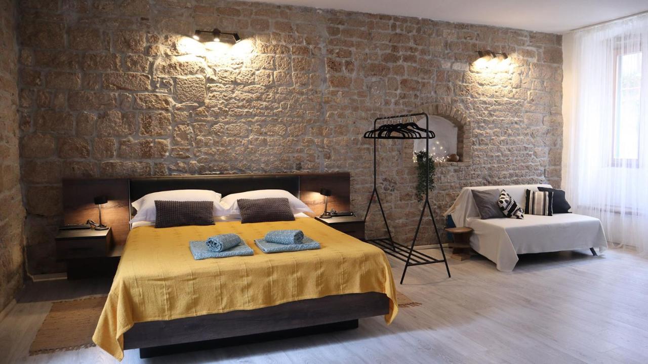 Orange Appartement Šibenik Buitenkant foto