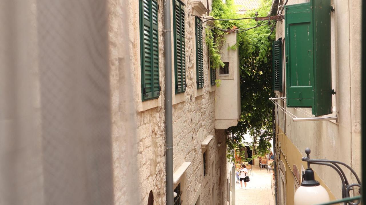 Orange Appartement Šibenik Buitenkant foto